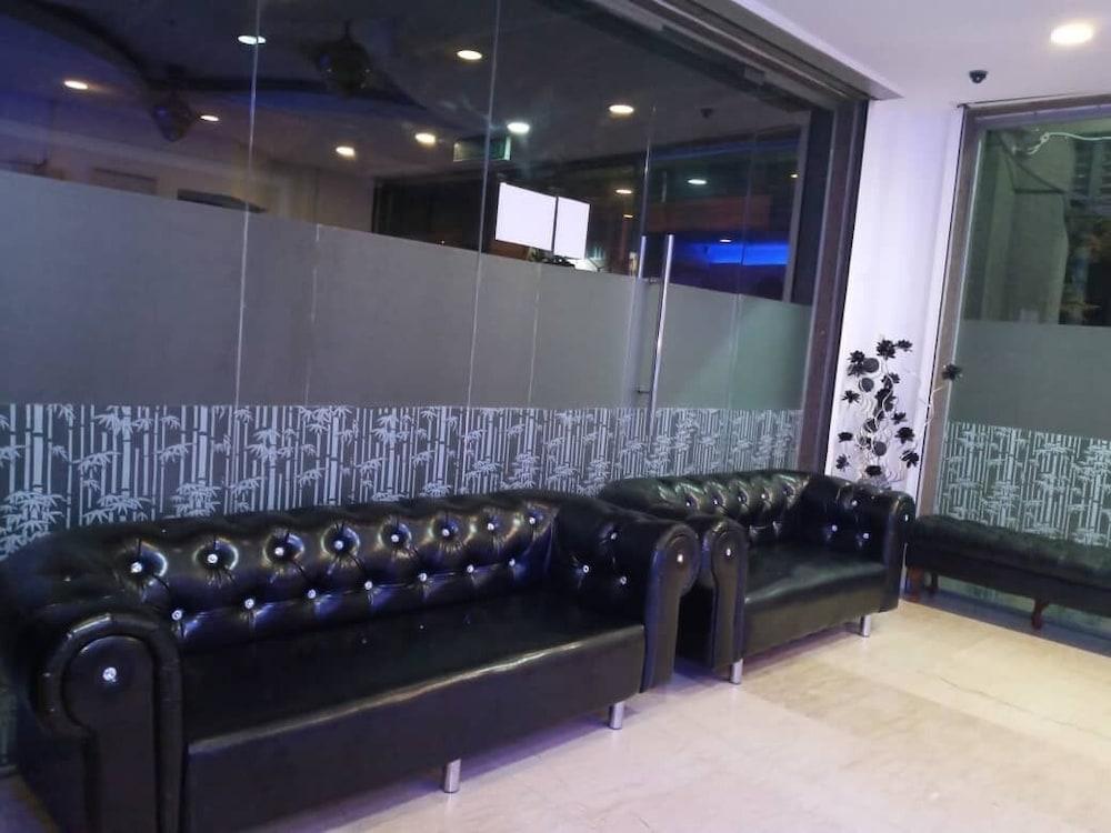 New Town Hotel Usj Sentral Subang Jaya Exteriör bild